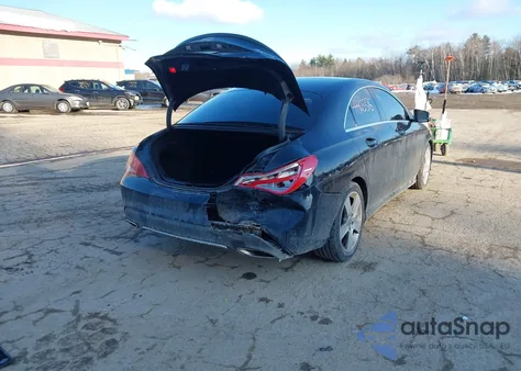 2018 Mercedes-Benz Cla 250 4Matic z USA, uszkodzony, nr VIN WDDSJ4GB8JN565532